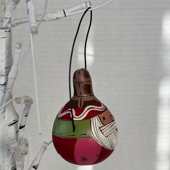 Unique Gourd Etched Santa Claus Christmas Ornament Rattle Hand Carved - Picture 3 of 7